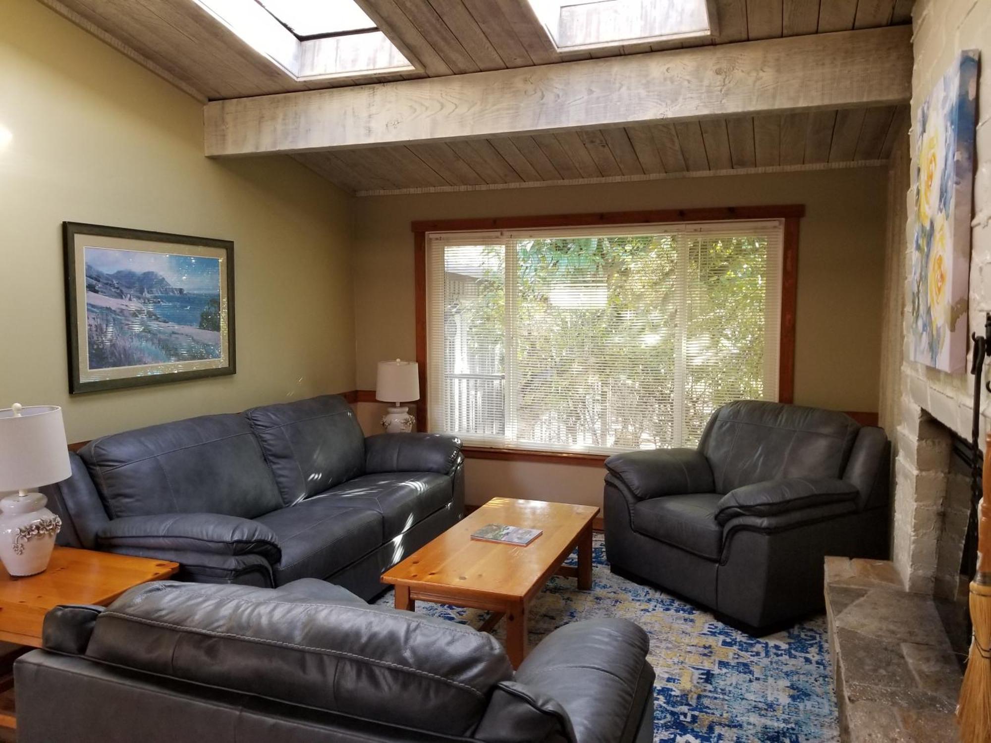 Carmel Valley Lodge Экстерьер фото