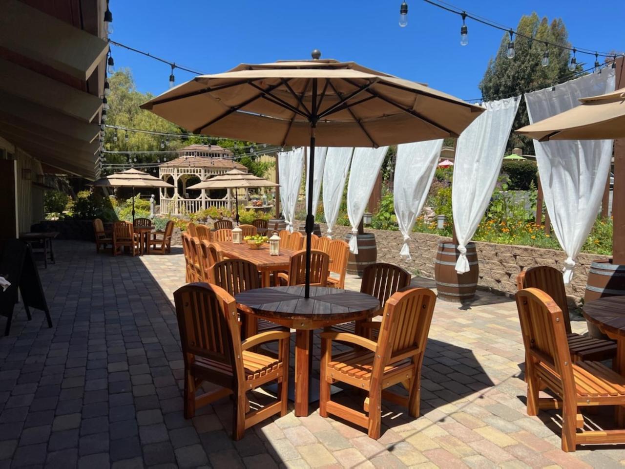 Carmel Valley Lodge Экстерьер фото